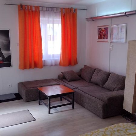 Kleines Gemuetliches Apartment In Zentraler Lage Prien am Chiemsee Bagian luar foto